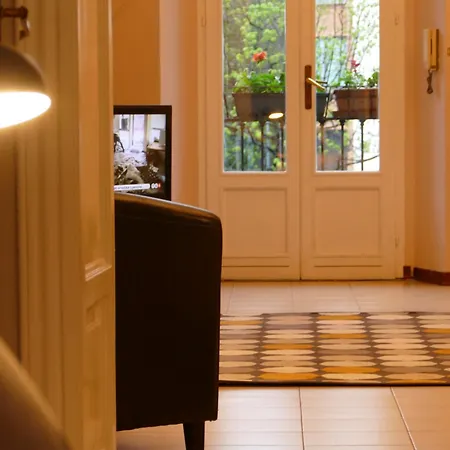 Nonna Nilla, A Large And Cozy Flat In Porta Venezia 아파트