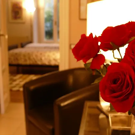 Nonna Nilla, A Large And Cozy Flat In Porta Venezia 밀라노