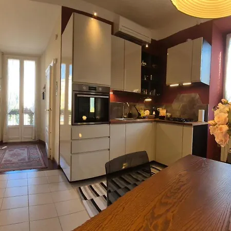 Nonna Nilla, A Large And Cozy Flat In Porta Venezia 아파트